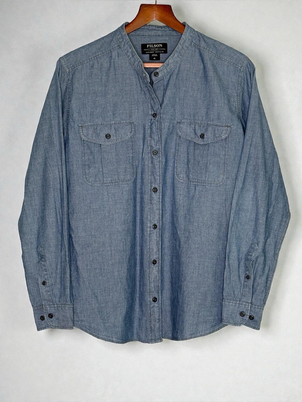 Filson Kadin Island Chambray Shirt Indigo Blue Banded Collar XL